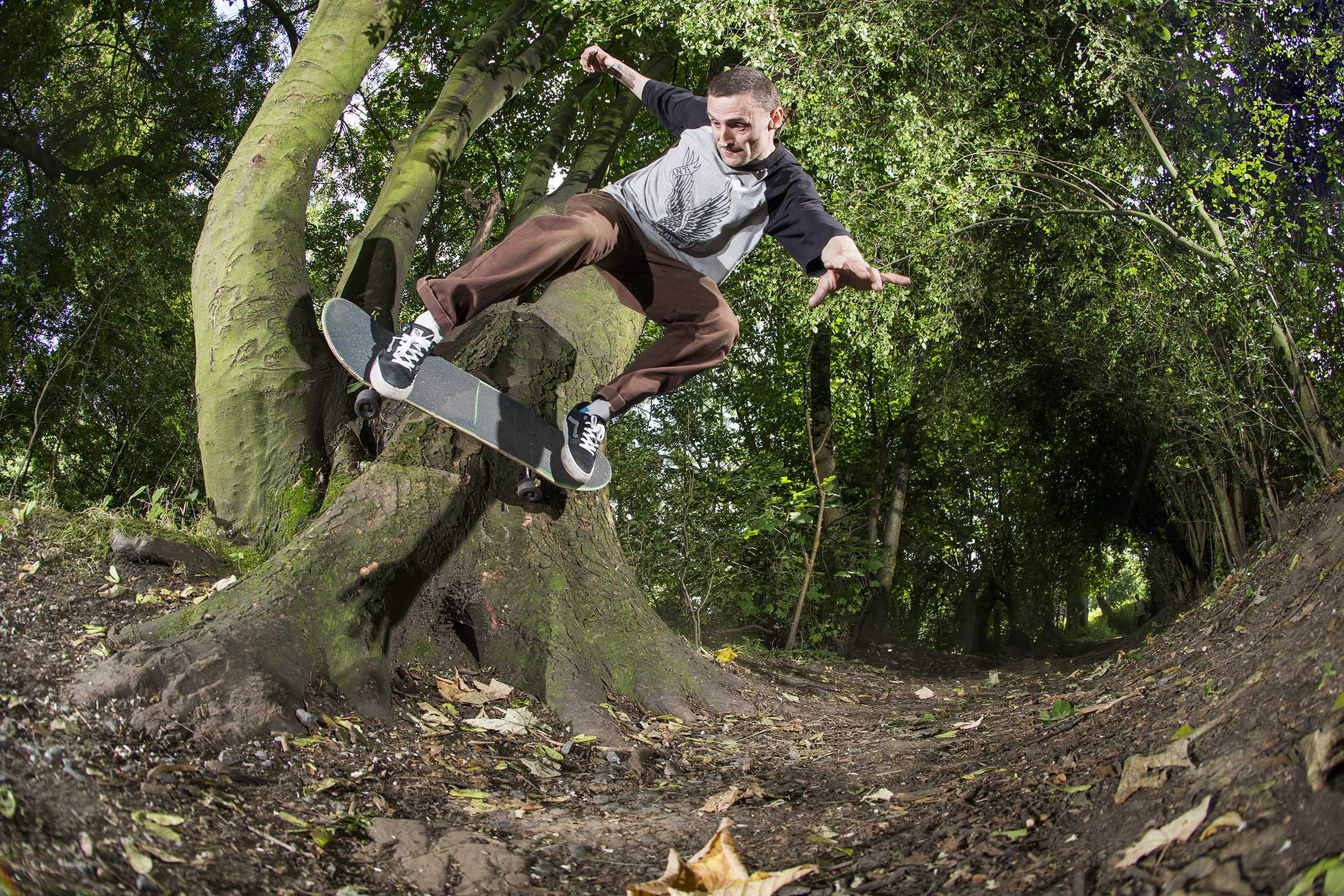 Lee Rozee - tree wallride