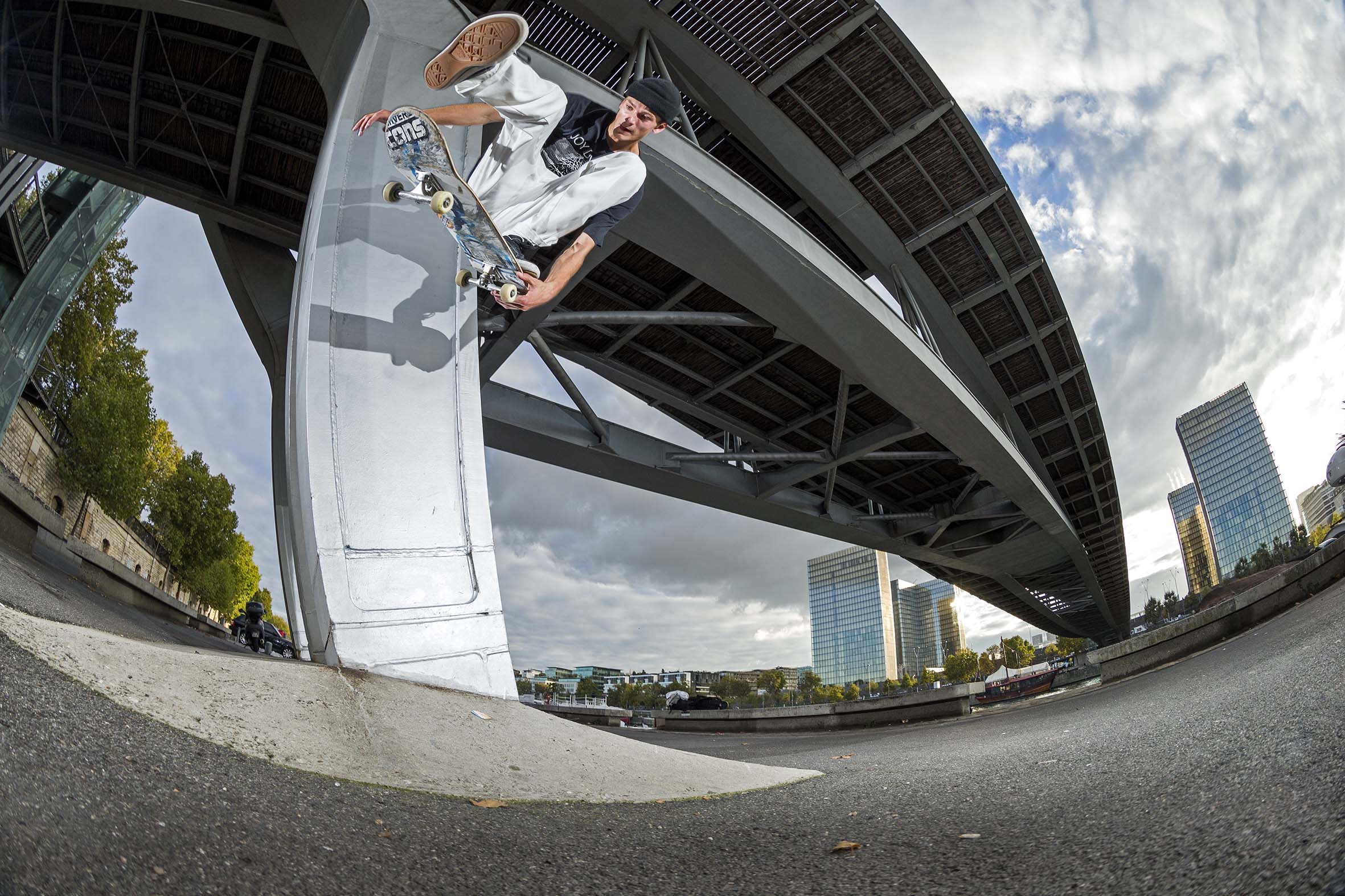 Jamie Platt - wallie one footed tailgrab