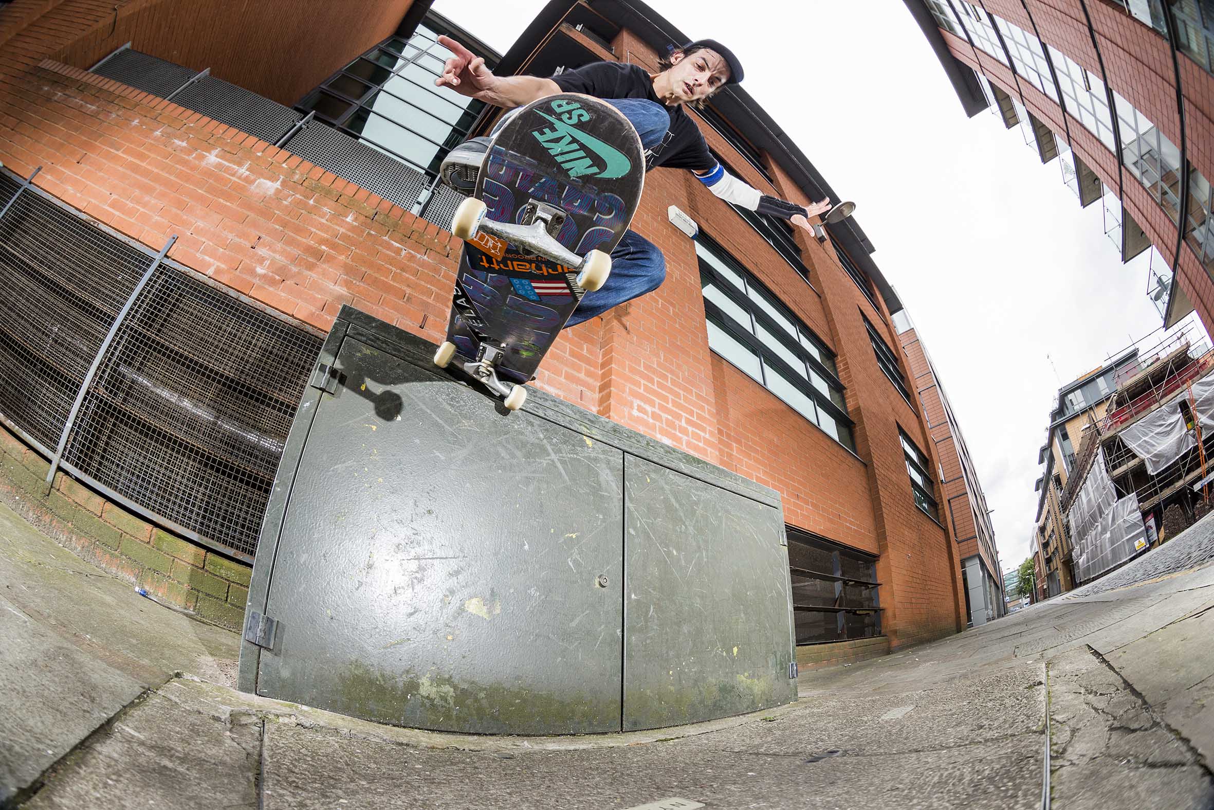 Joe Gavin - switch backside tailslide