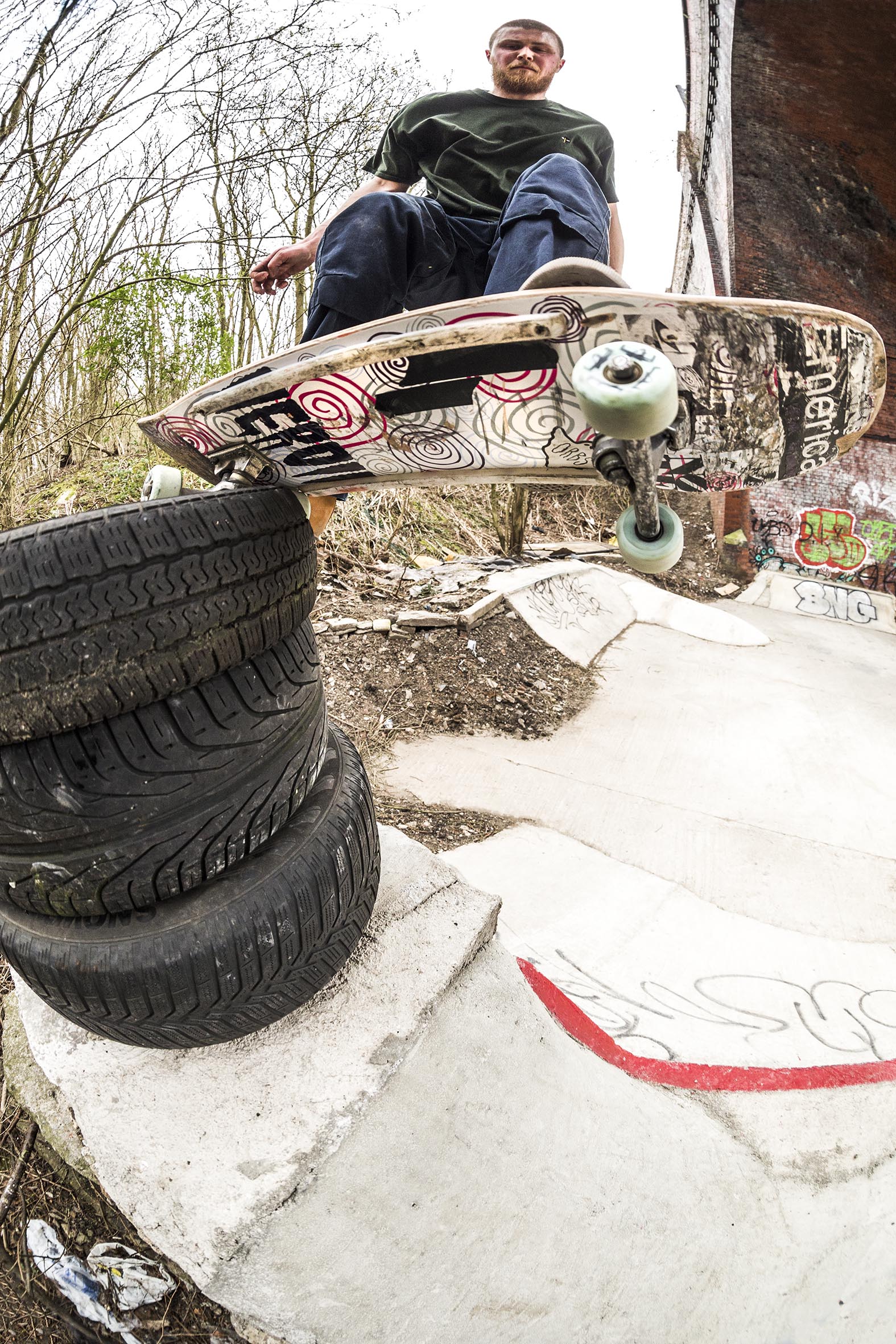 Tom Day - frontside pivot