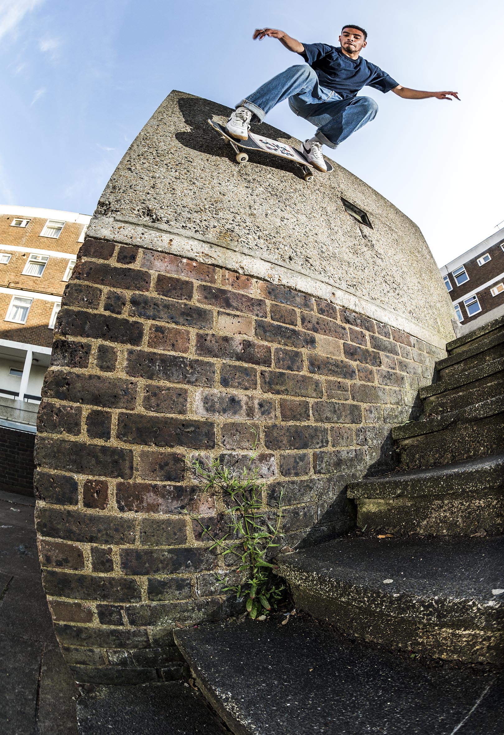 Kyron Davis - ollie over the gap to wallride