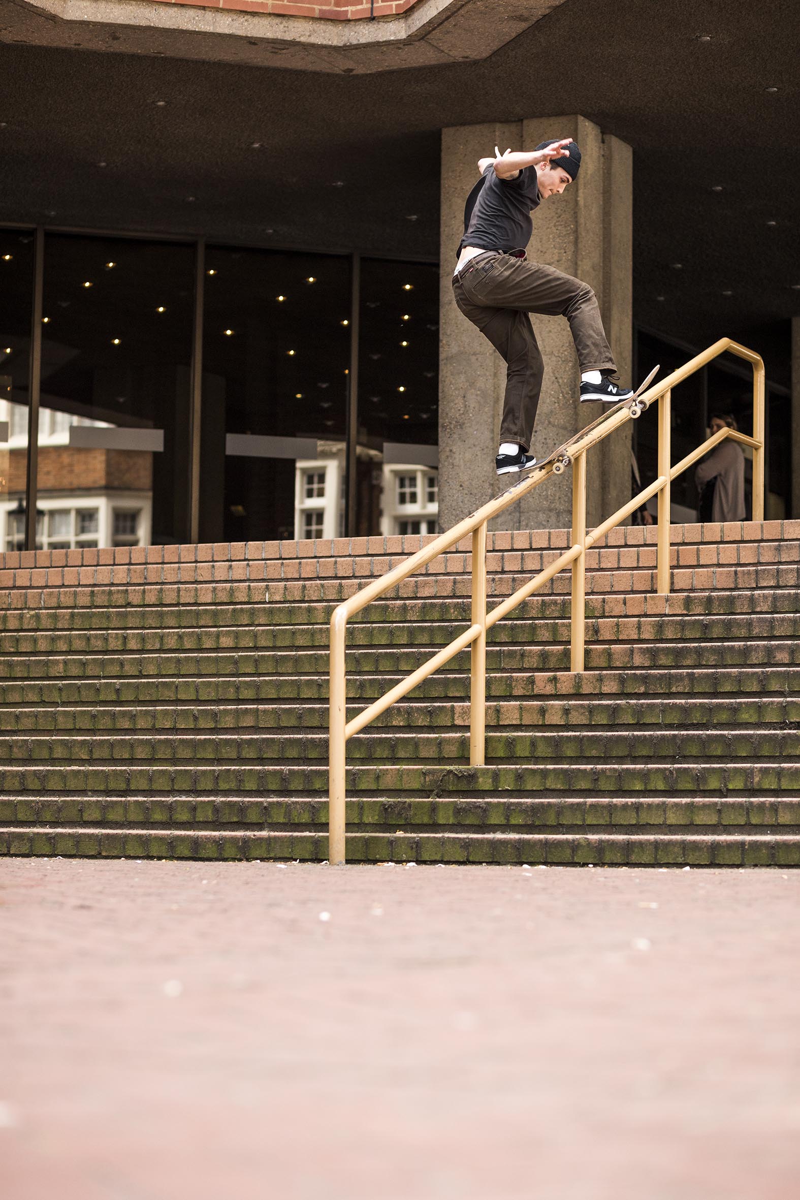 Manny Lopez - frontside bluntslide