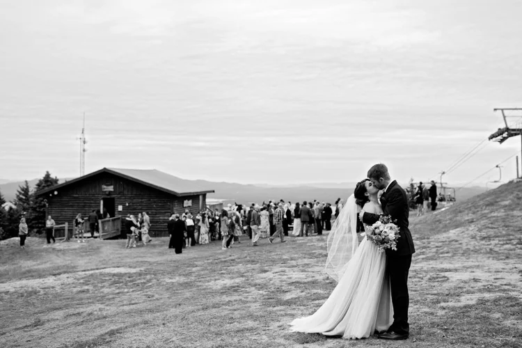 gunstock-mountain-resort-wedding-photos-07.JPG
