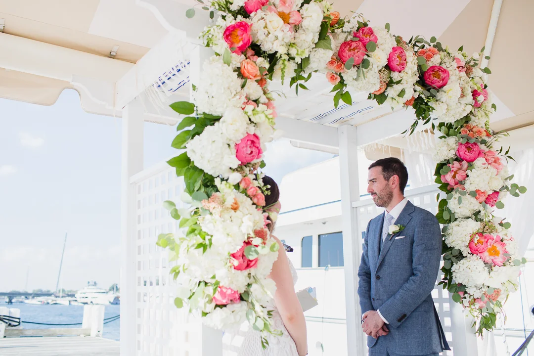 regatta-place-newport-ri-wedding--00009.jpg