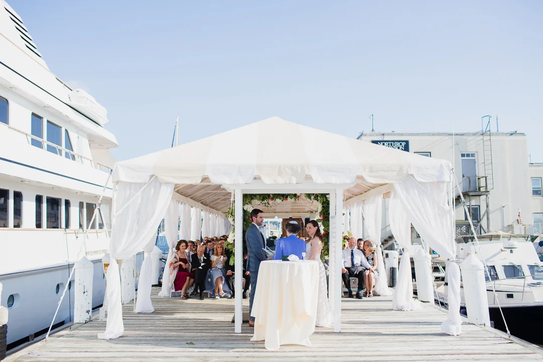 regatta-place-newport-ri-wedding--00011.jpg
