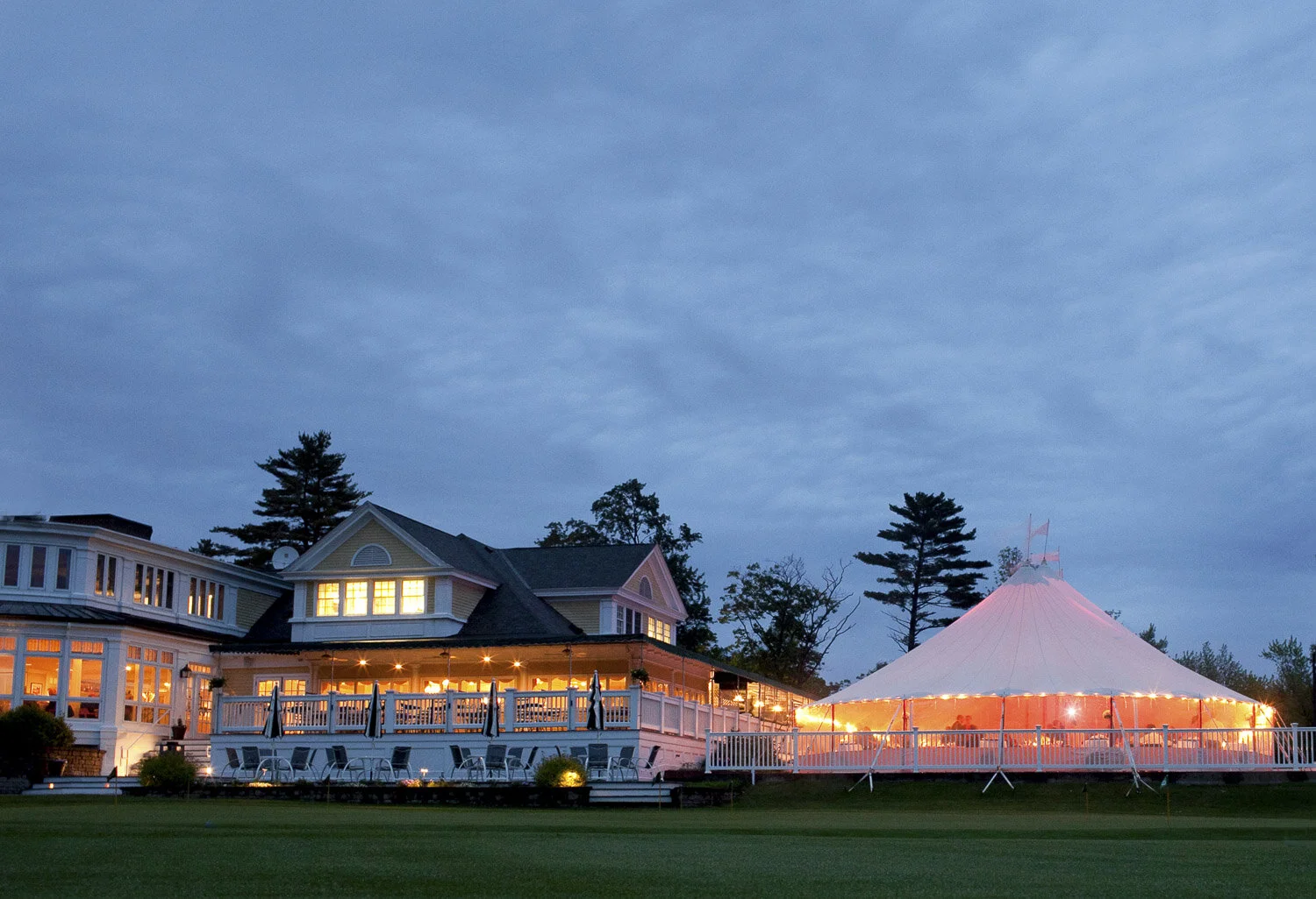 Tent Wedding Venues in MA-4.jpg