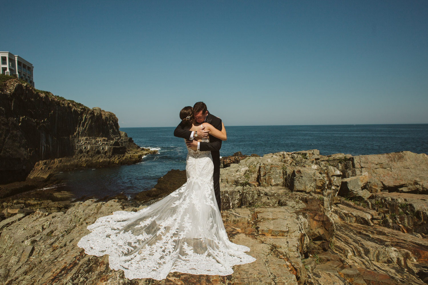 Ocean Cliff Maine Wedding 14 cliff-house-maine-wedding--26.jpg