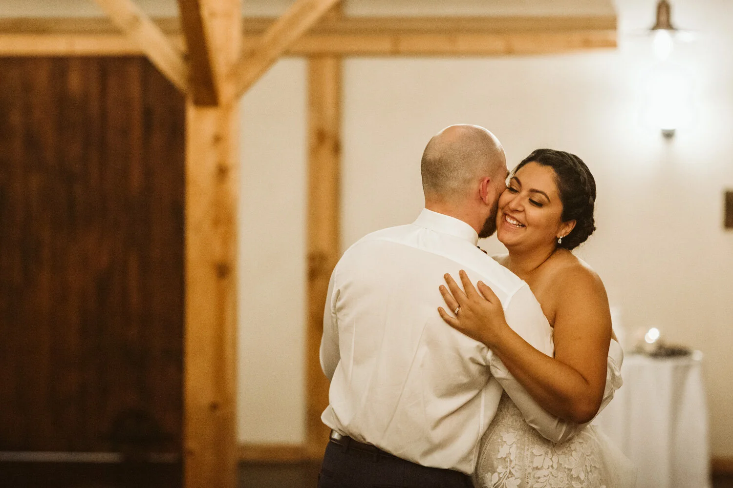 Peirce-Farm-at-Witch-Hill-Wedding--44.jpg