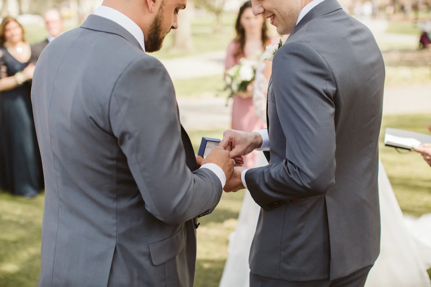Boston-Public-Garden-Wedding-Photos--12.jpg