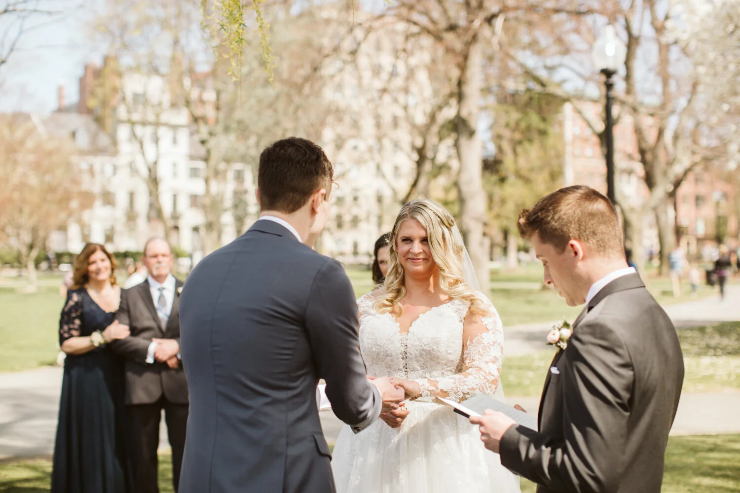 Boston-Public-Garden-Wedding-Photos--13.jpg