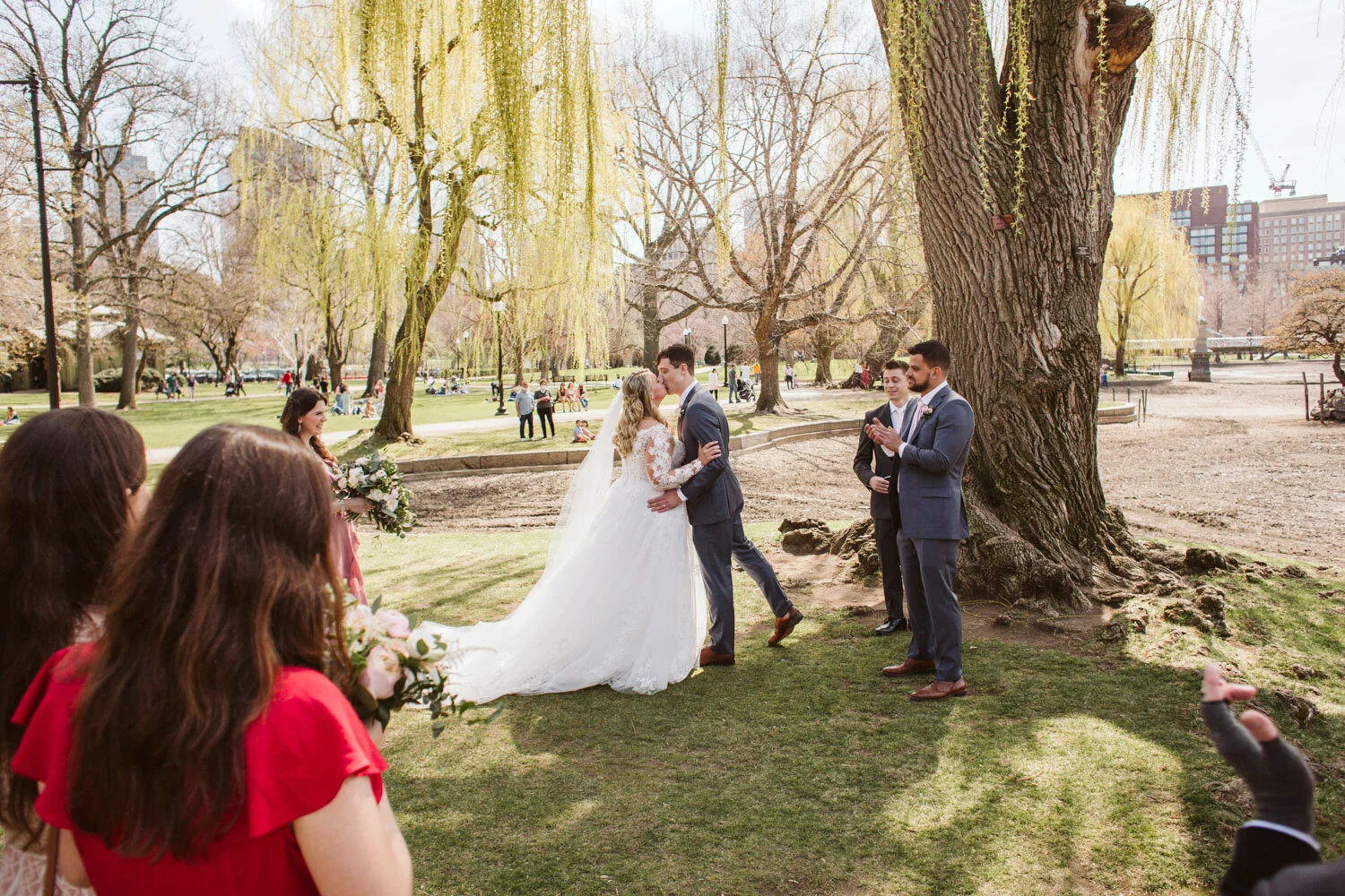 Boston-Public-Garden-Wedding-Photos--14.jpg