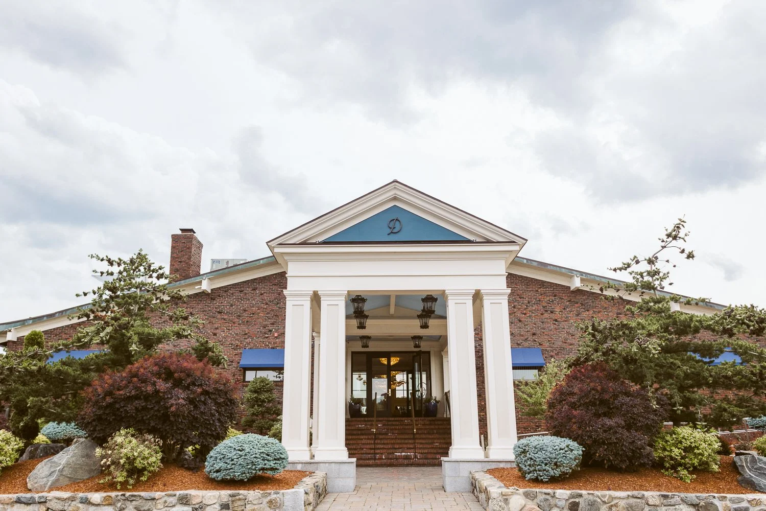Danversport Yacht Club Wedding, Danvers MA 3 Danversport Yacht Club Front Entrance