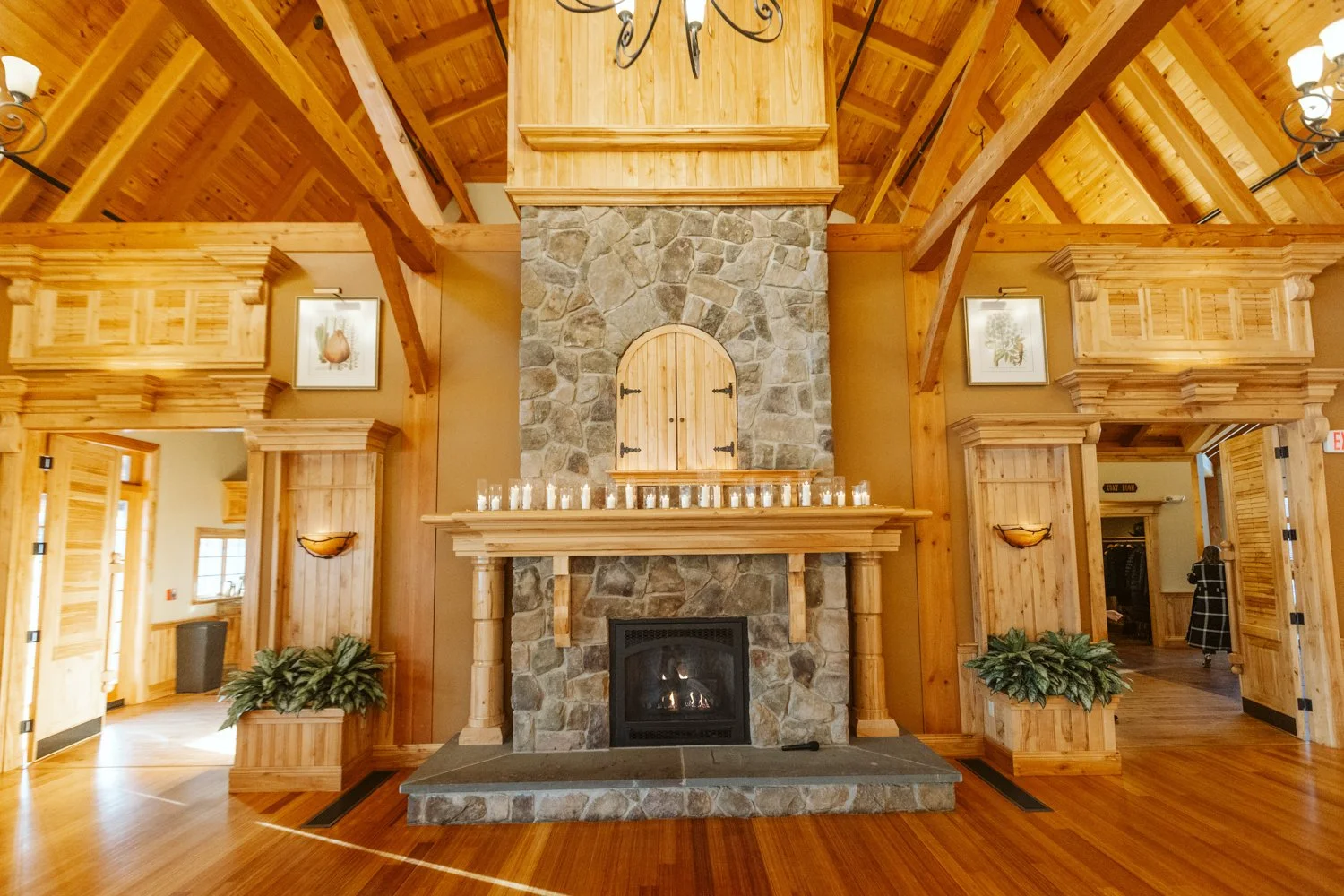 Red Barn at Outlook Farm Wedding Guide