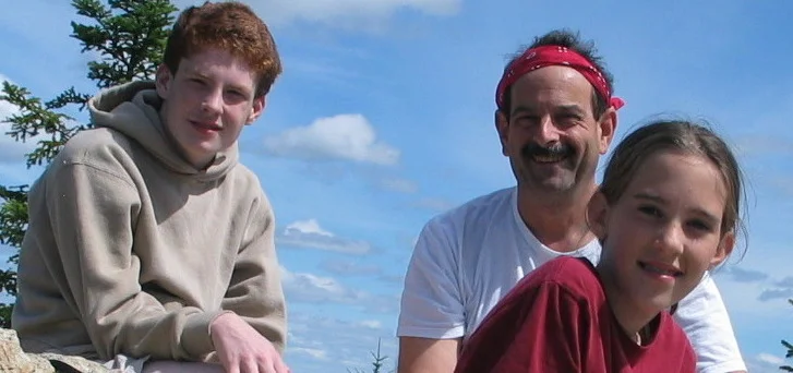 Steve with kids L. Kineo 8-05.jpeg