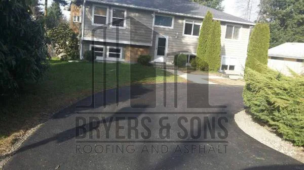 Finished asphalt driveway by Bryer and Sons
