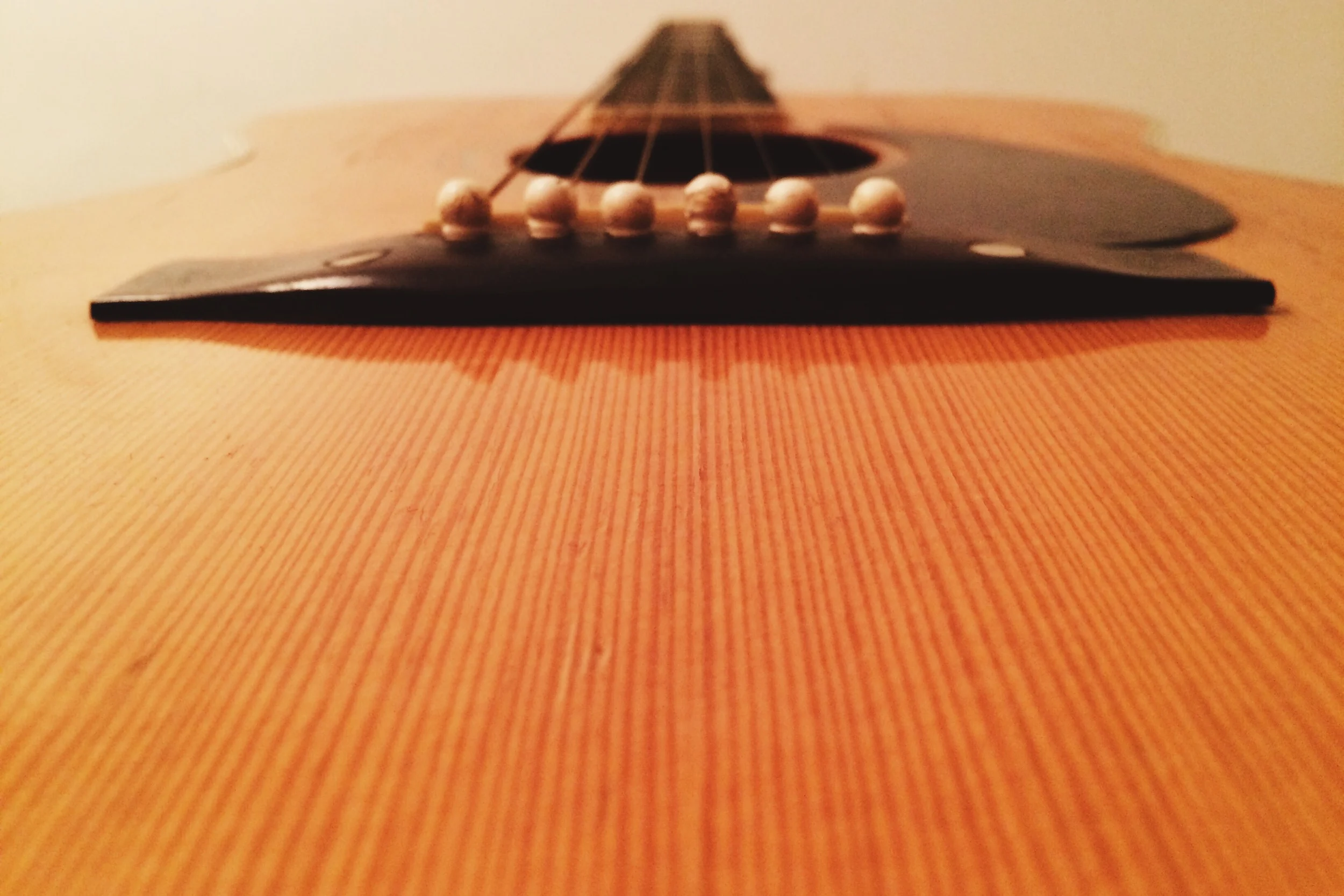 Choosing An Instrument: Acoustic Guitars