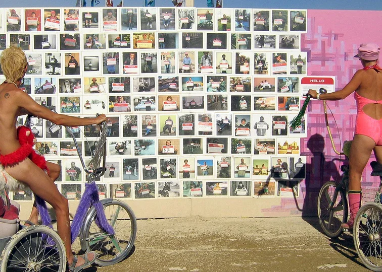ph_exhibition_burningman_2.jpg