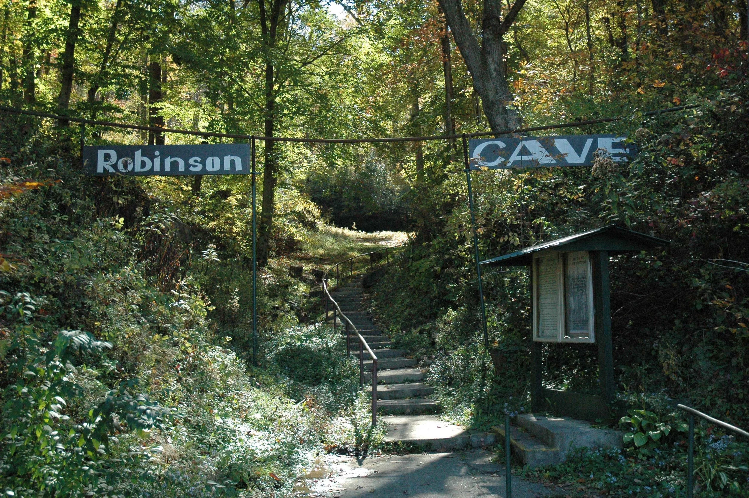 Robinson's Cave 01.jpg