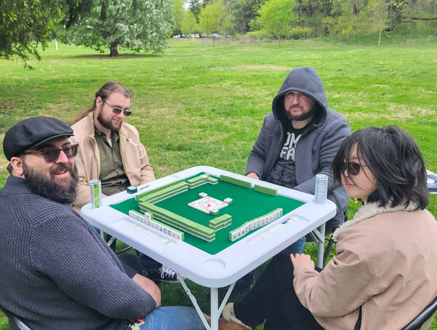 Spring weather has some clubs ready to get outside and play, while others stay inside while they experience the last bits of cold weather. Our friends in @indianapolisriichimahjong chose a bit of outdoor play this past weekend, while our friends at @