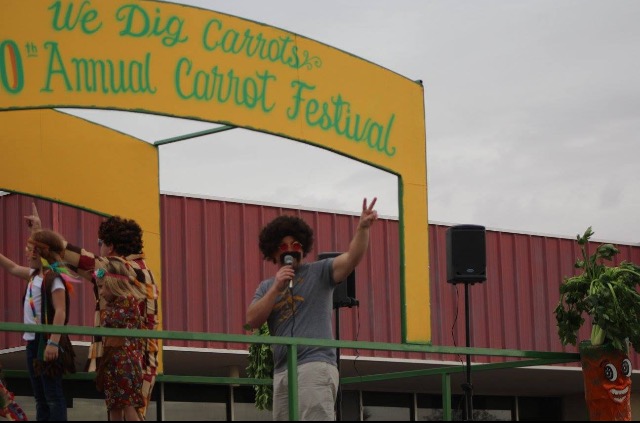 With the mic in hand, Jack pumps up the crowd!