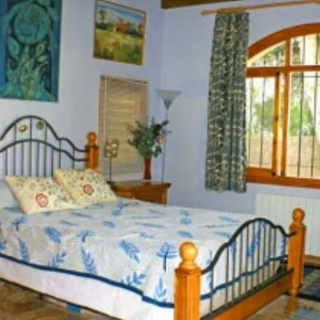 Bedroom-villa emma-spain.jpg