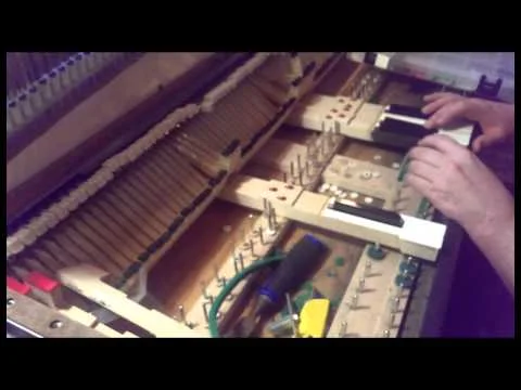 Fender Rhodes - Front Rail Fail - Avion Studios (keyboard regulation)