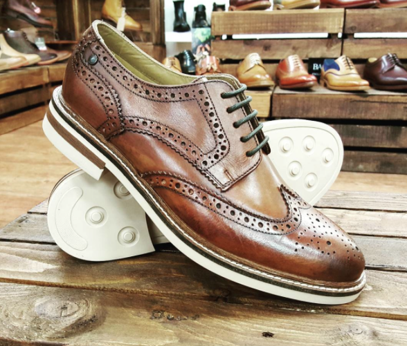 apsley shot shoes.png