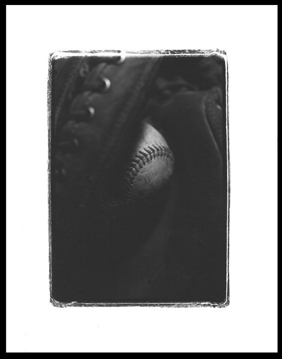 Baseball Glove (3 1/2"x4 7/8"H)