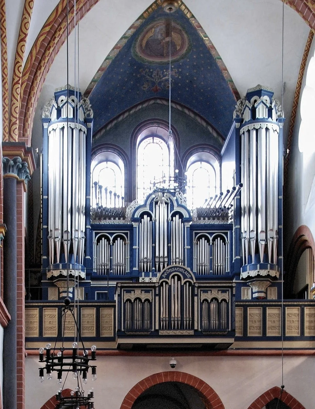 Ciné-concert improvisations sur le film muet Le Golem (1920) de Paul Wegener à St Peter de Sinzig en Allemagne. 