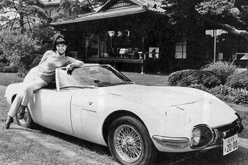 The Toyoto 2000 GT