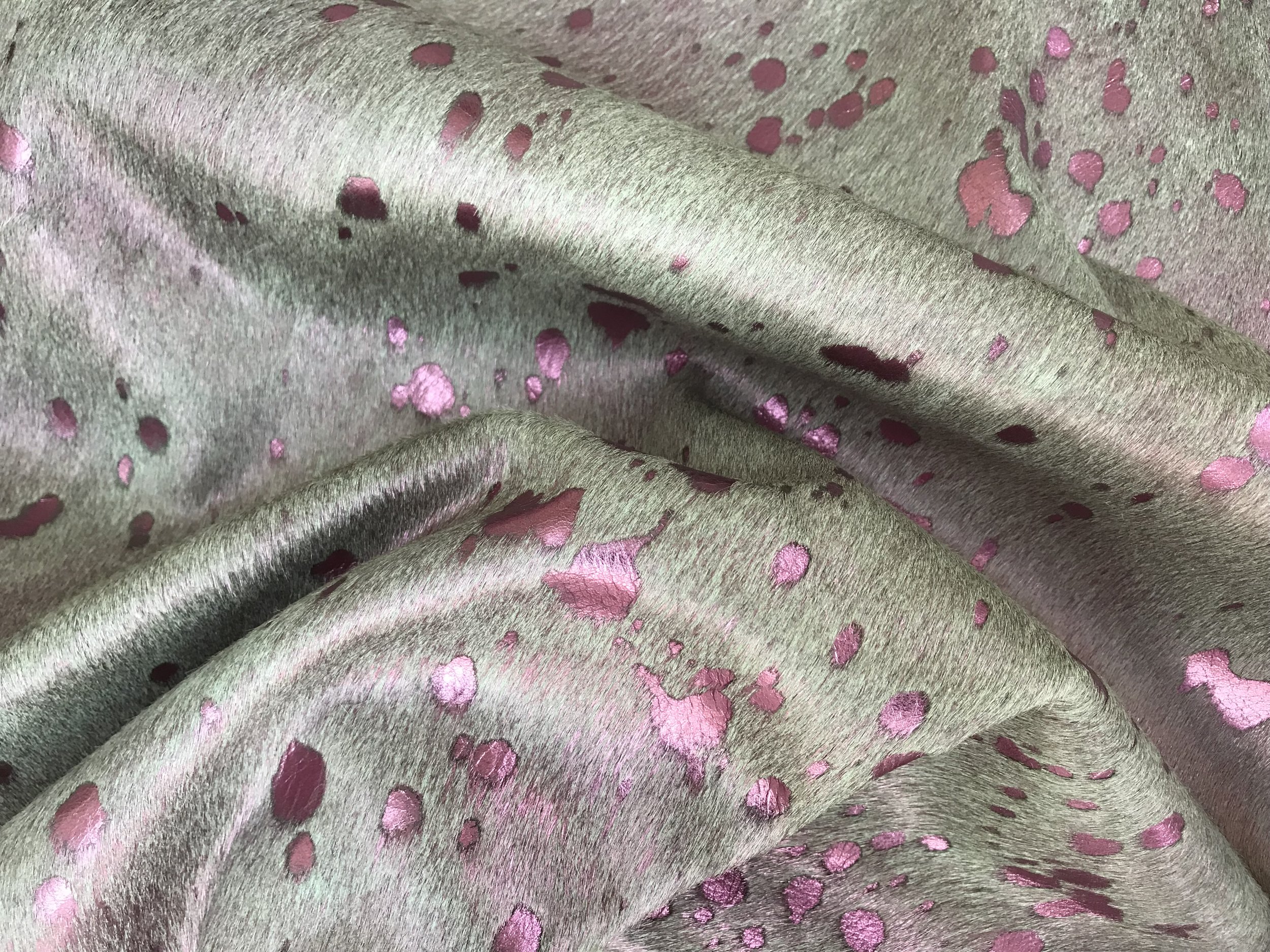 "Pinky" Rose Metallic - on White Small Cowhide