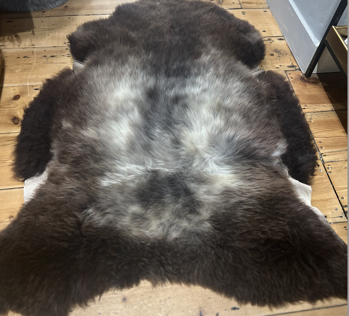 Burrow & Hide %22Wolf%22 Rare Breed Sheepskin 2023-01-27 at 13.35.49.png