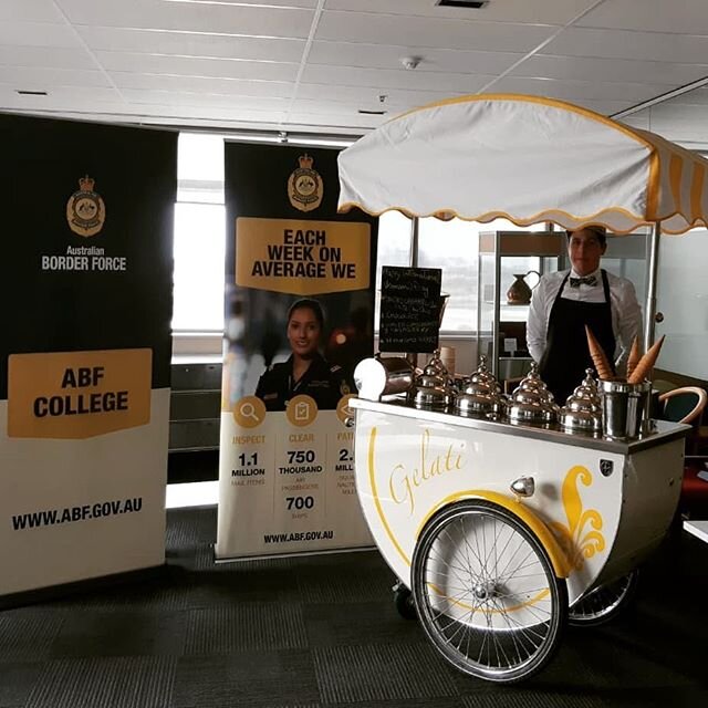 What a difference a week makes... serving it up for the lucky employees @ Australian Border Force only a week ago... @ausborderforce
.
.
.
#australianborderforce
#Australia #sydney #luckyemployees #government #abf
#gelatoman #gelatomancart #cuporcone