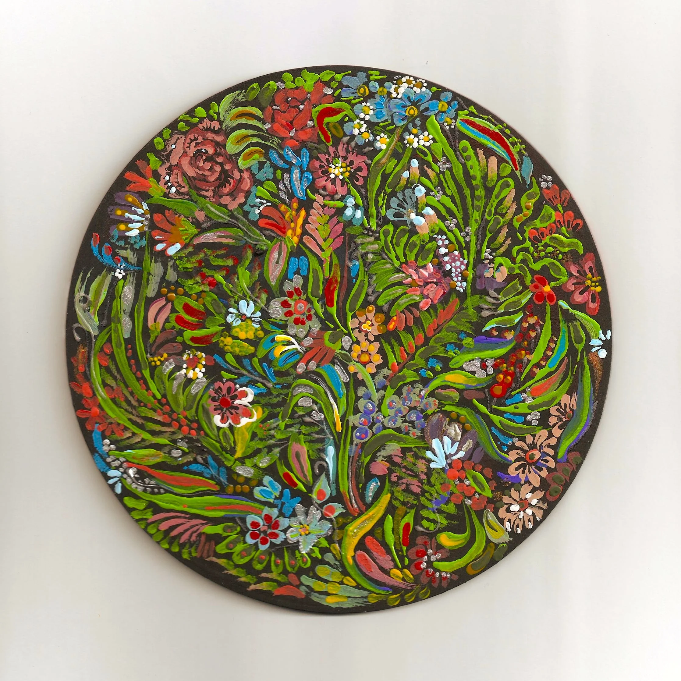 Round Floral on Black (2015)