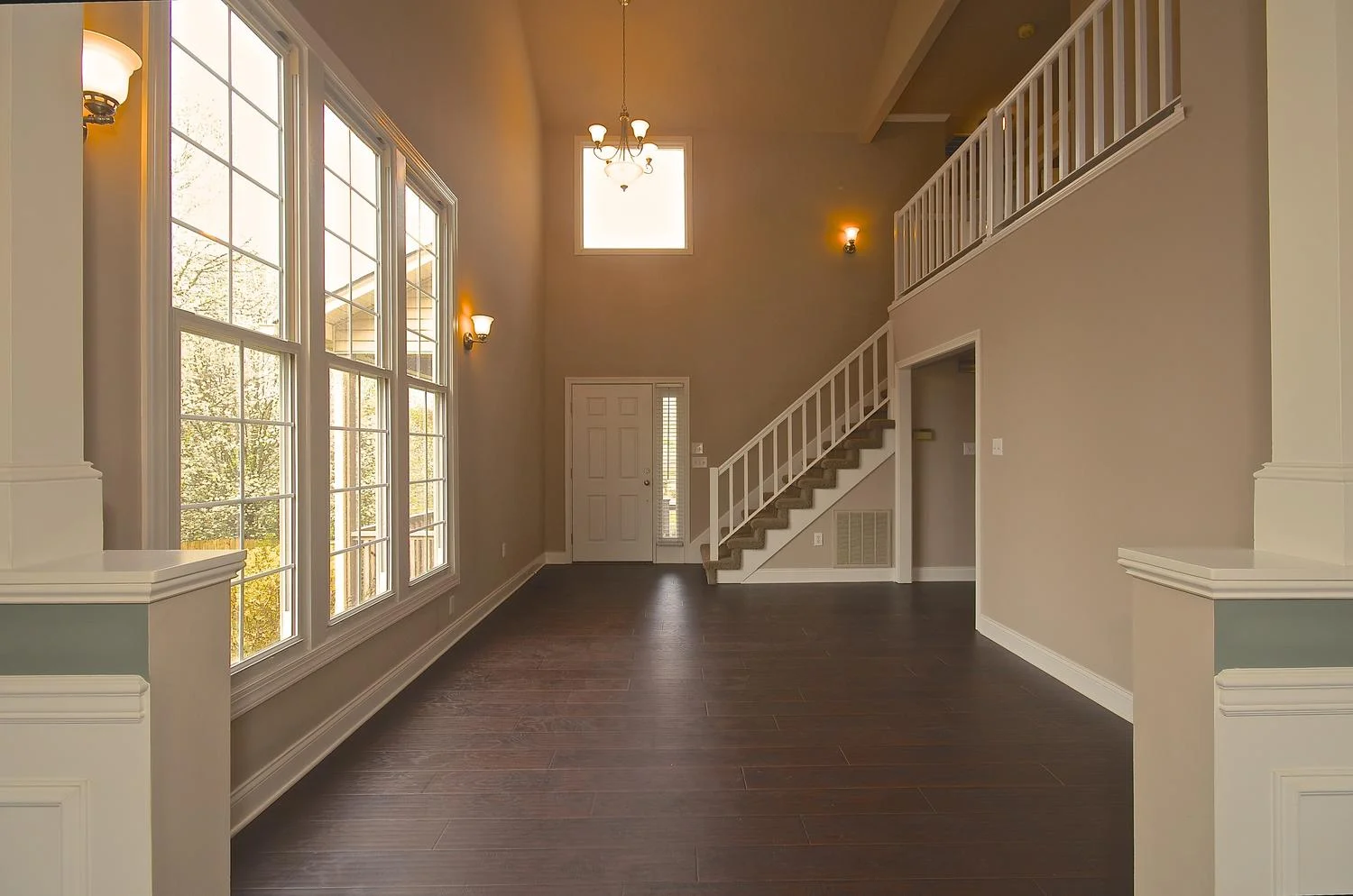 2707 Bakertown Rd Knoxville TN-large-012-Living Room-1500x994-72dpi.jpg