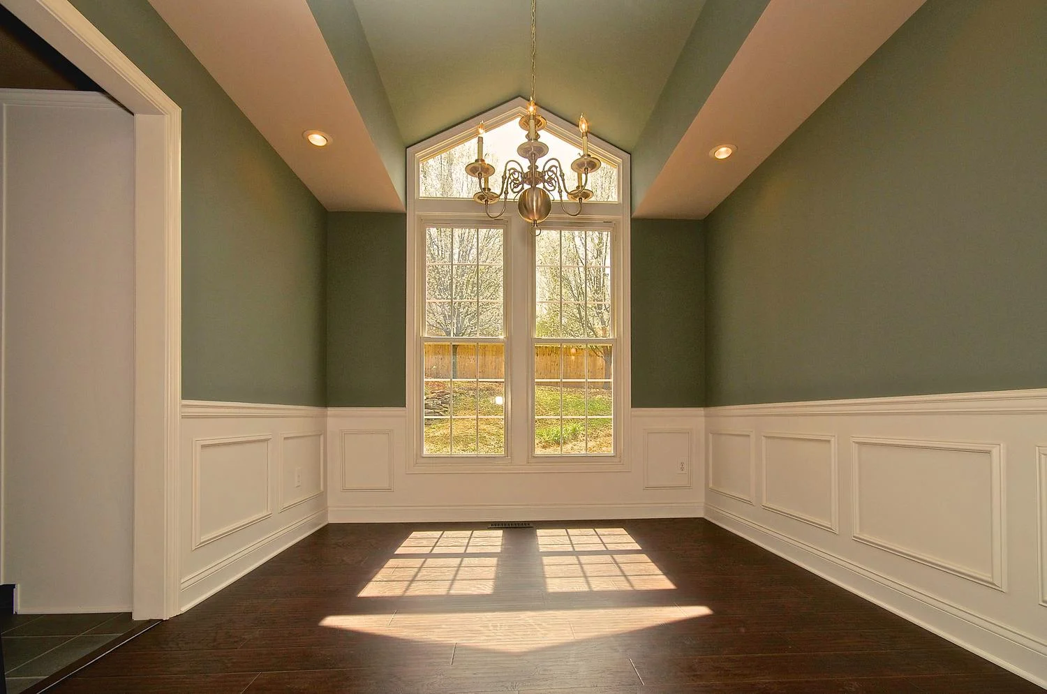 2707 Bakertown Rd Knoxville TN-large-009-Dining Room-1500x994-72dpi.jpg