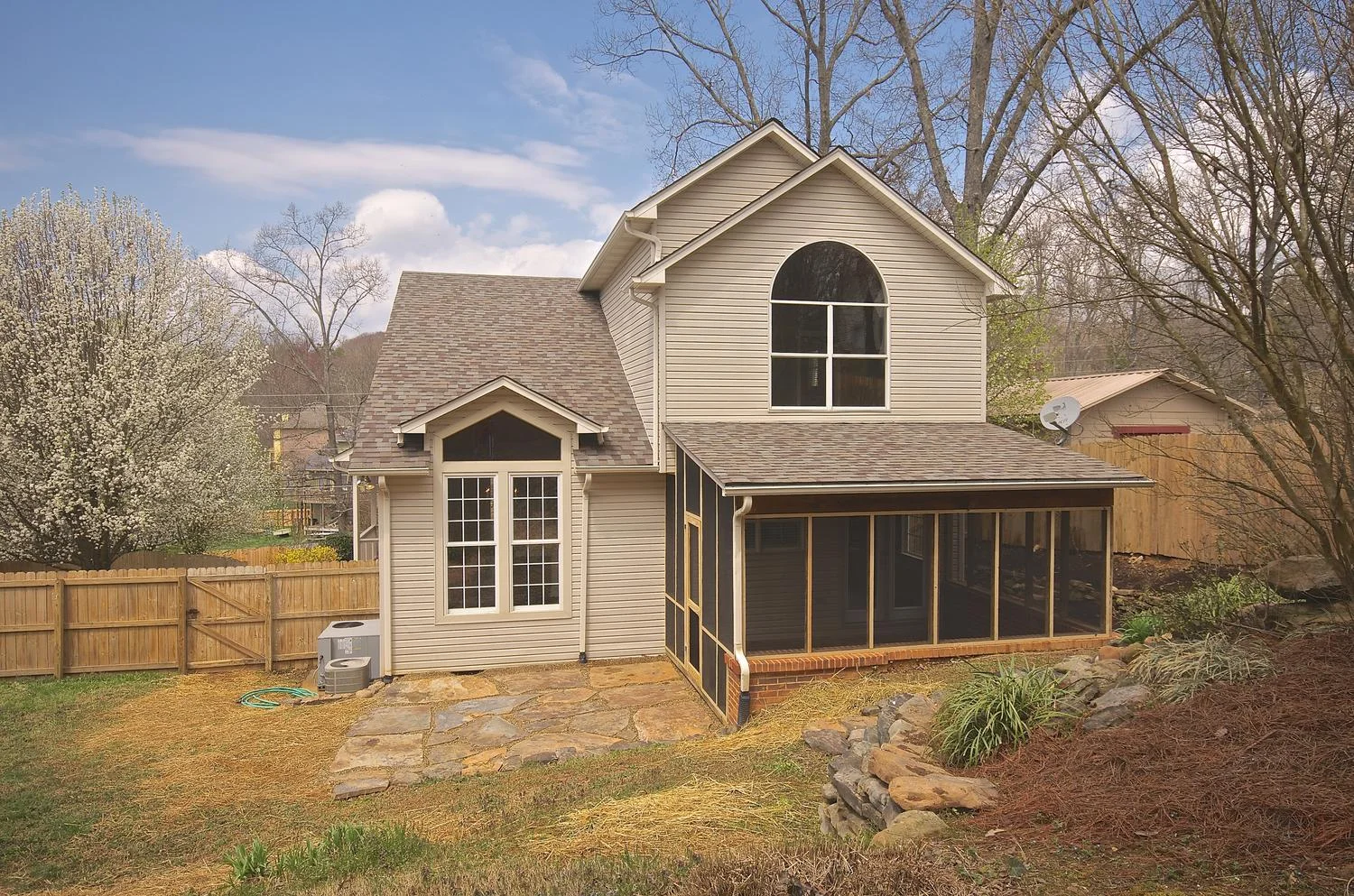 2707 Bakertown Rd Knoxville TN-large-040-Exterior  Back-1500x994-72dpi.jpg