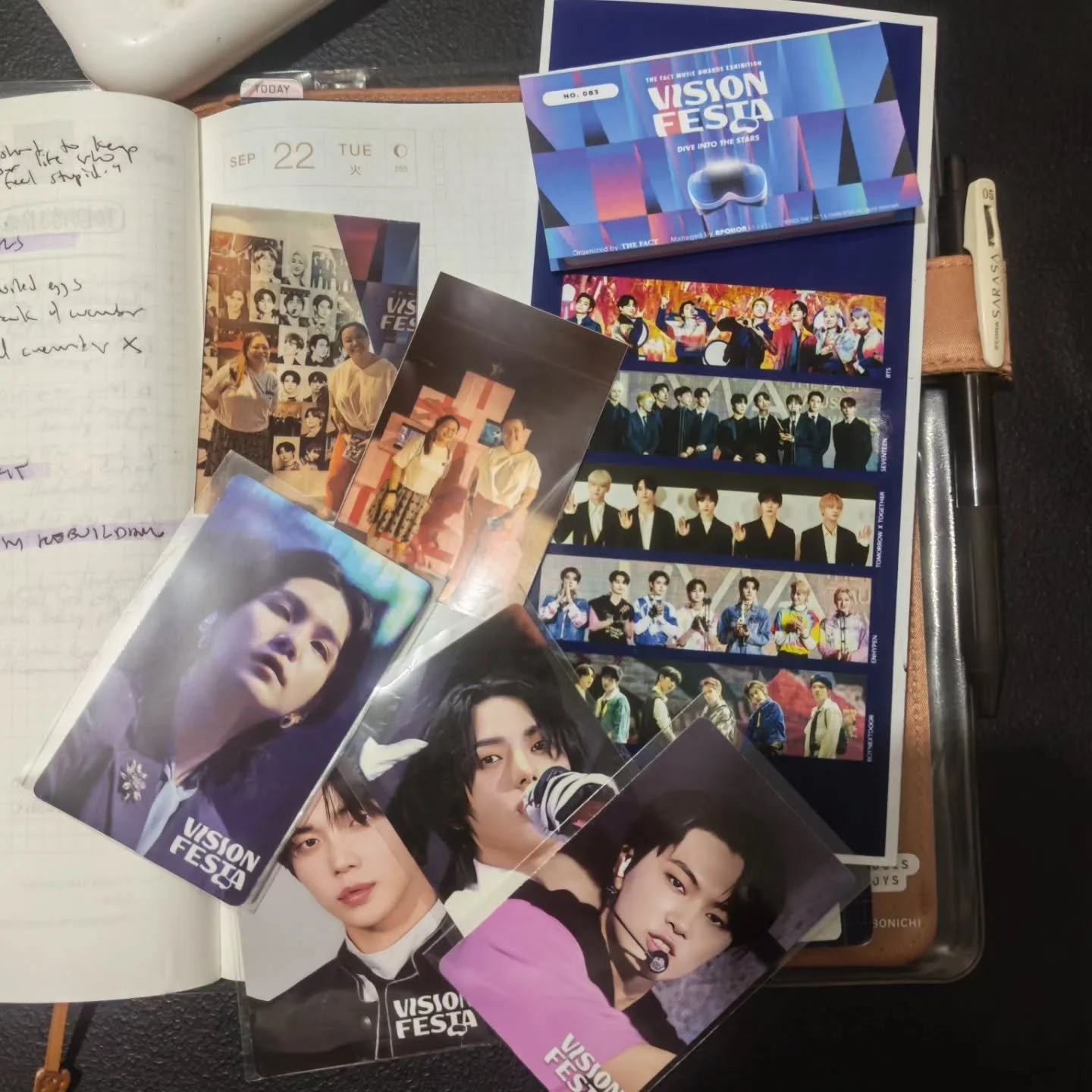 265/365

Every once in a while, you need to indulge your inner kpop fangirl and go to a vr show and exhibit in the middle of a work week and in the morning para solo niyo ang @visionfesta_mnl na para bang may block screening kayong dalawa (at si kuya