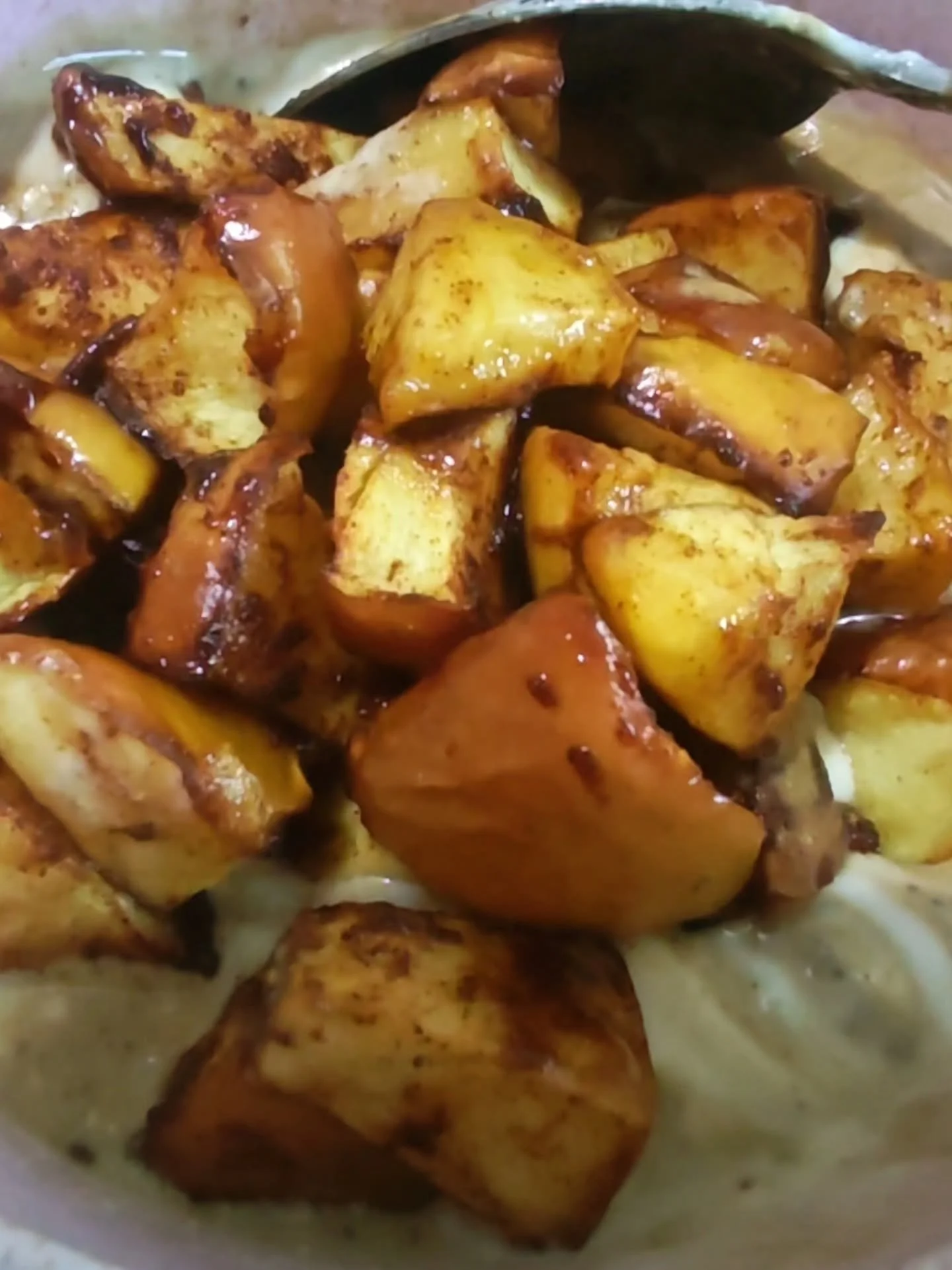 302/365

Another breakfast fave is putting chopped apples with a bit of cinammon and honey in the air fryer and then topping them on my coffee chia pudding. Satisfies the sweet cravings but doesn't spike my glucose and is good source of fiber and ant
