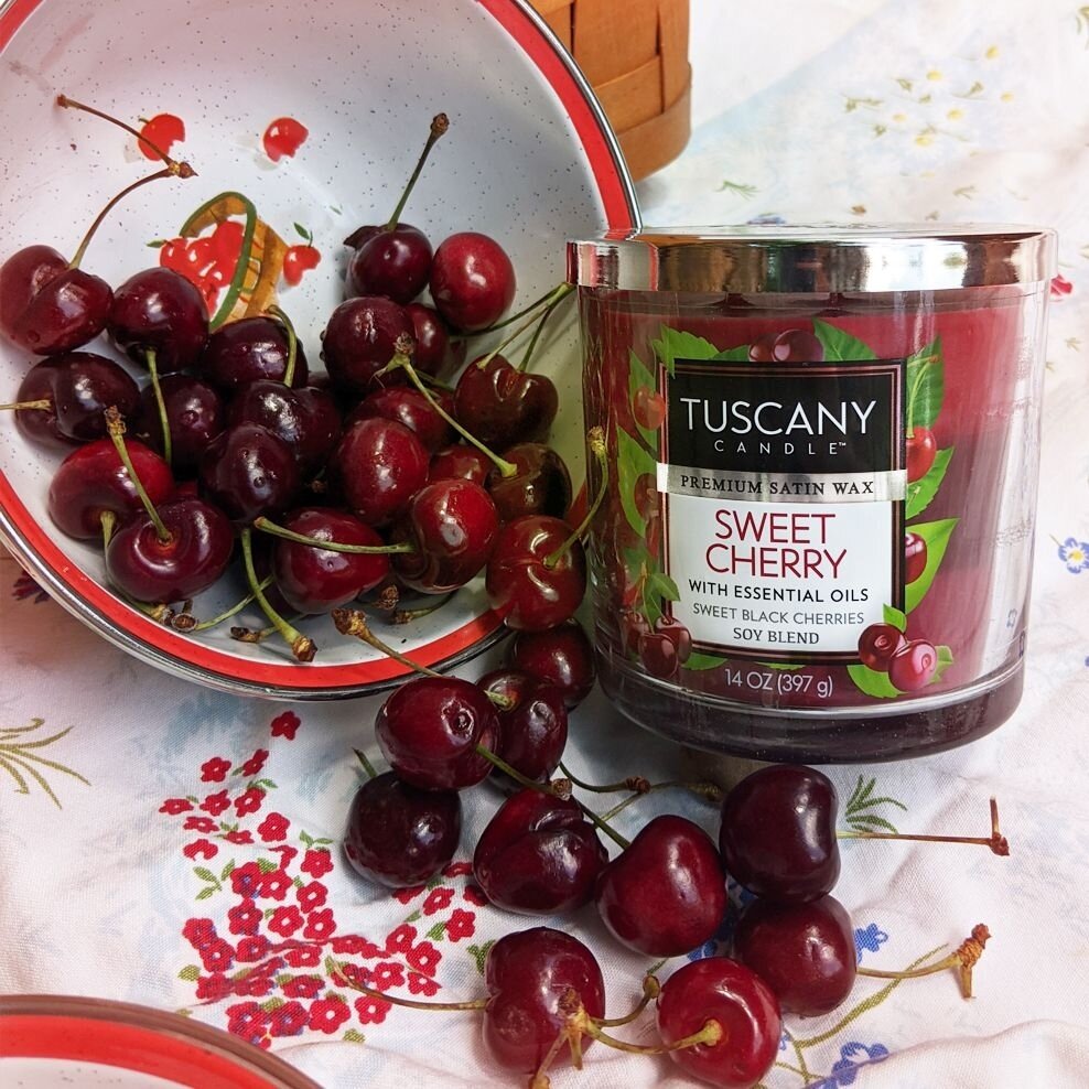 Tuscany Candle Frosted Fig Candle