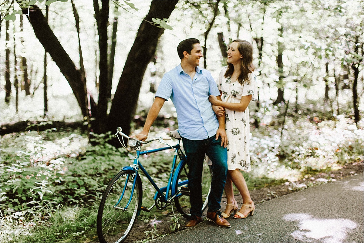 Vintage Bicycle Engagement Shoot_0009.jpg