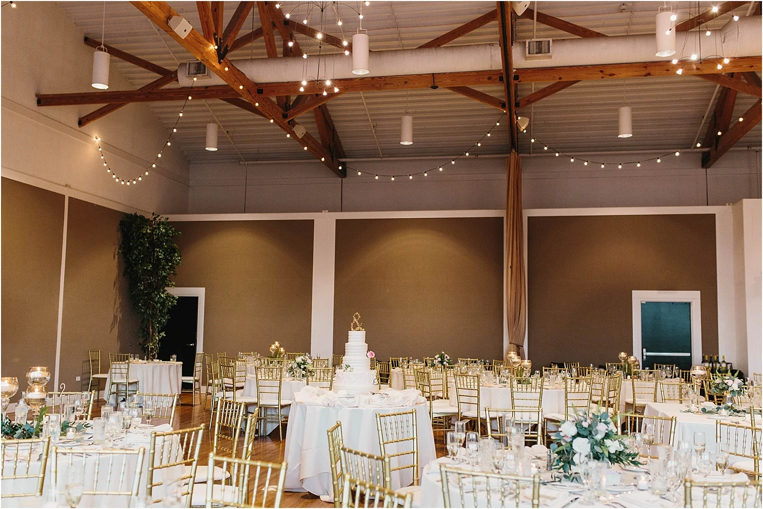 Metropolis Ballroom Wedding_0115.jpg
