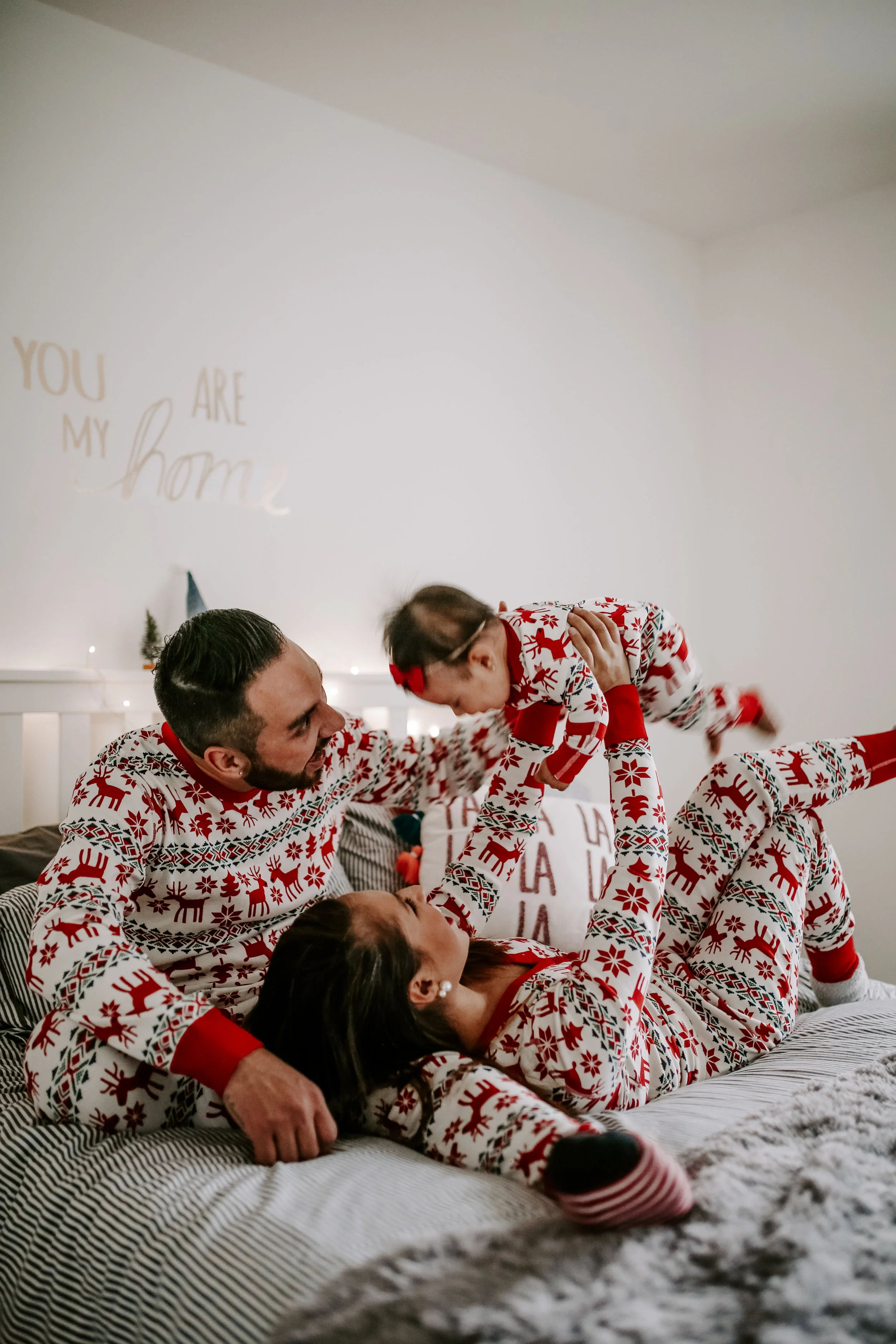 LizAlan_Christmas_2018-27.jpg