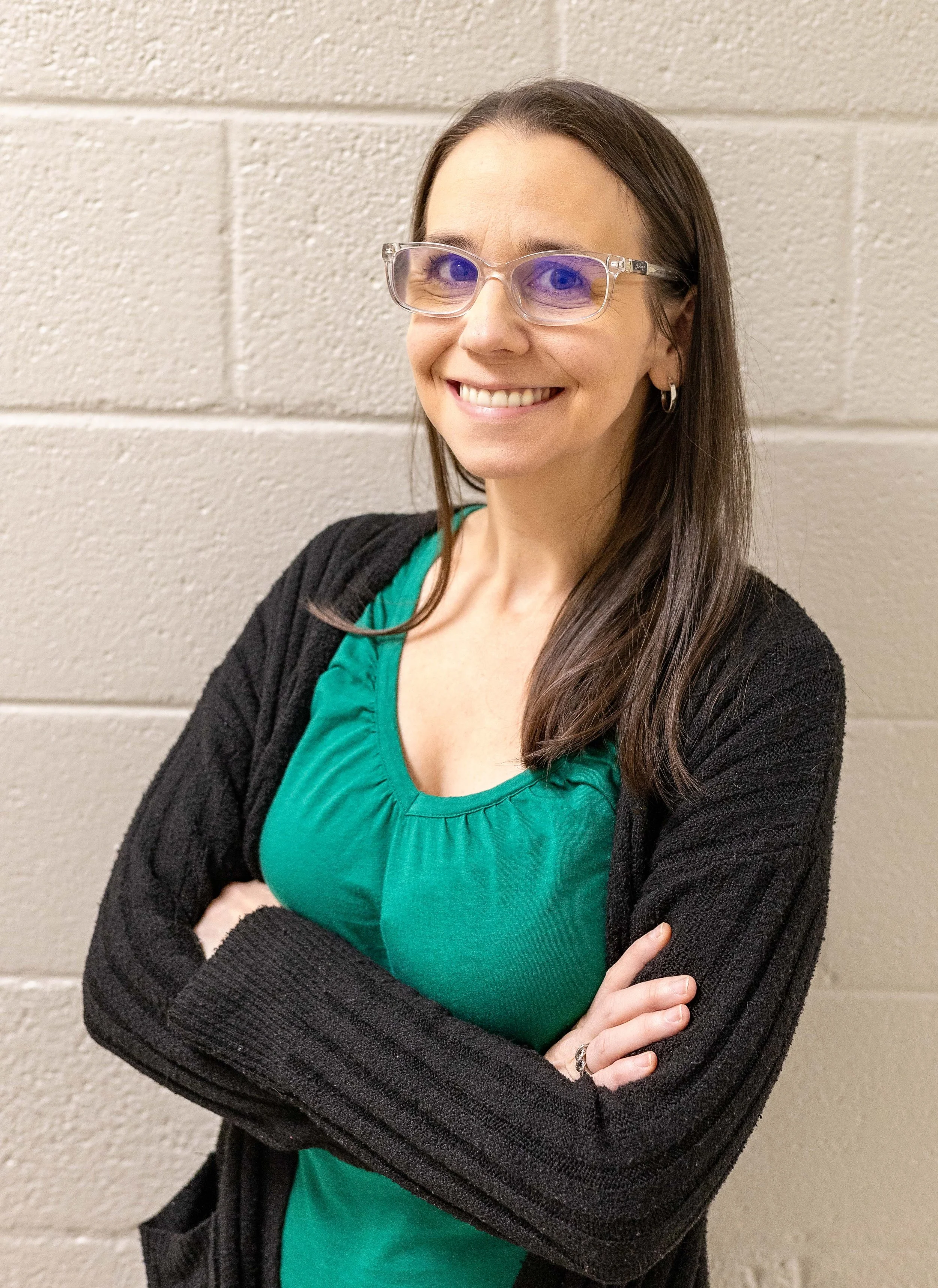 Lindsey F. - headshot.jpg
