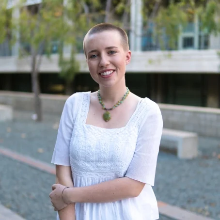 Andi AGESON | research assistant