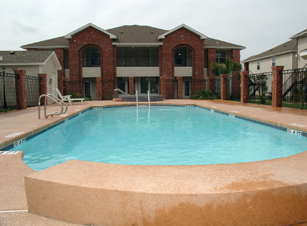 pool and brick2.jpg