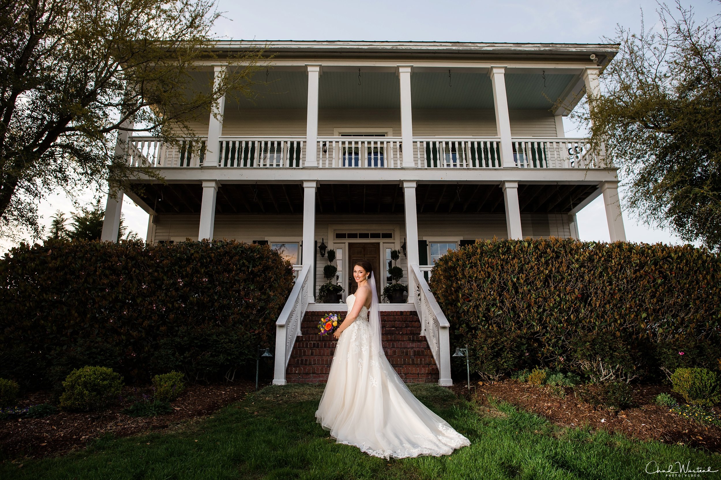 ElizabethBridal_WatsonHouse_0075.jpg