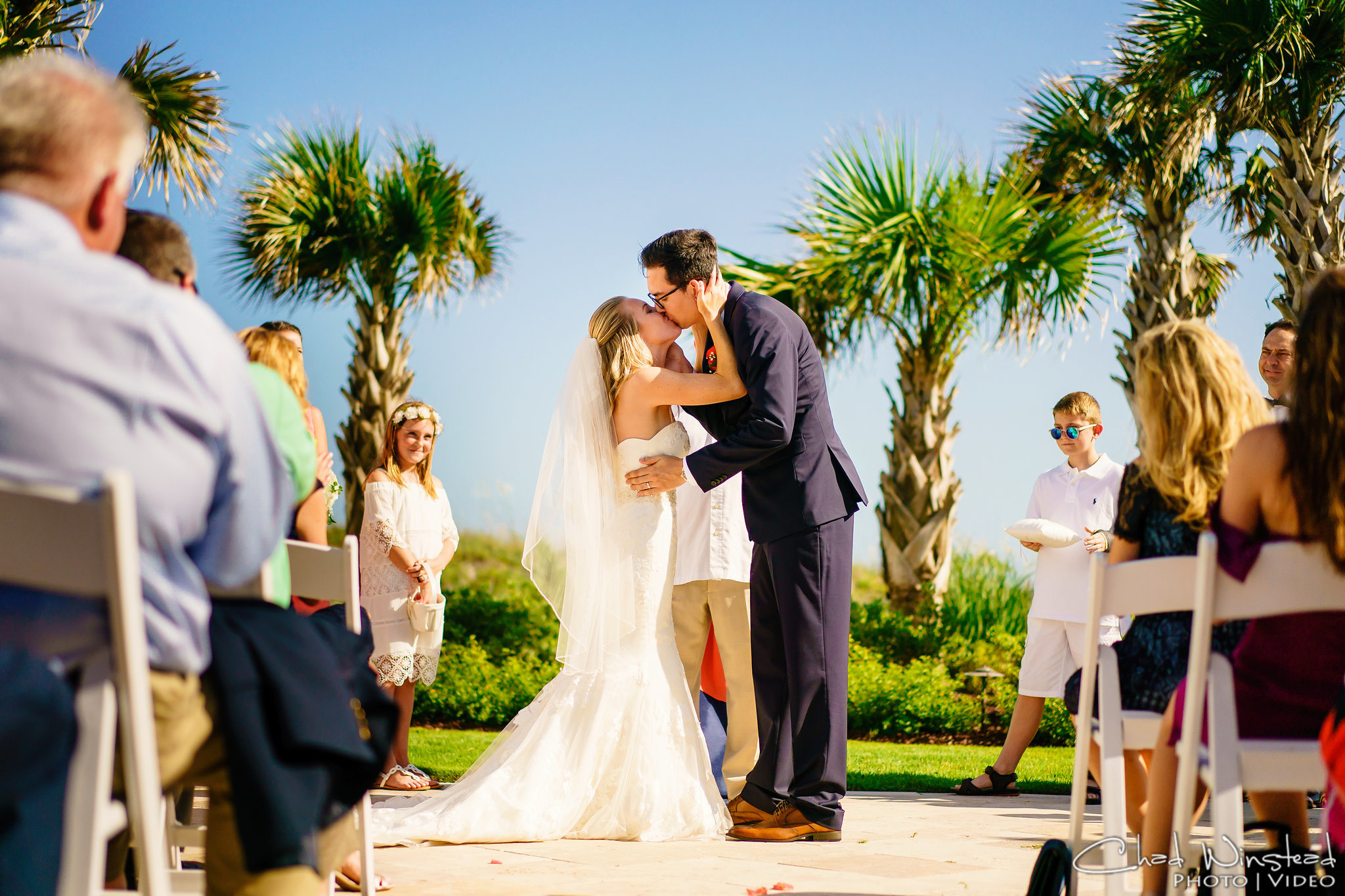 Celebration-cottage-atlantic-beach-nc-first-kiss-wedding.jpg