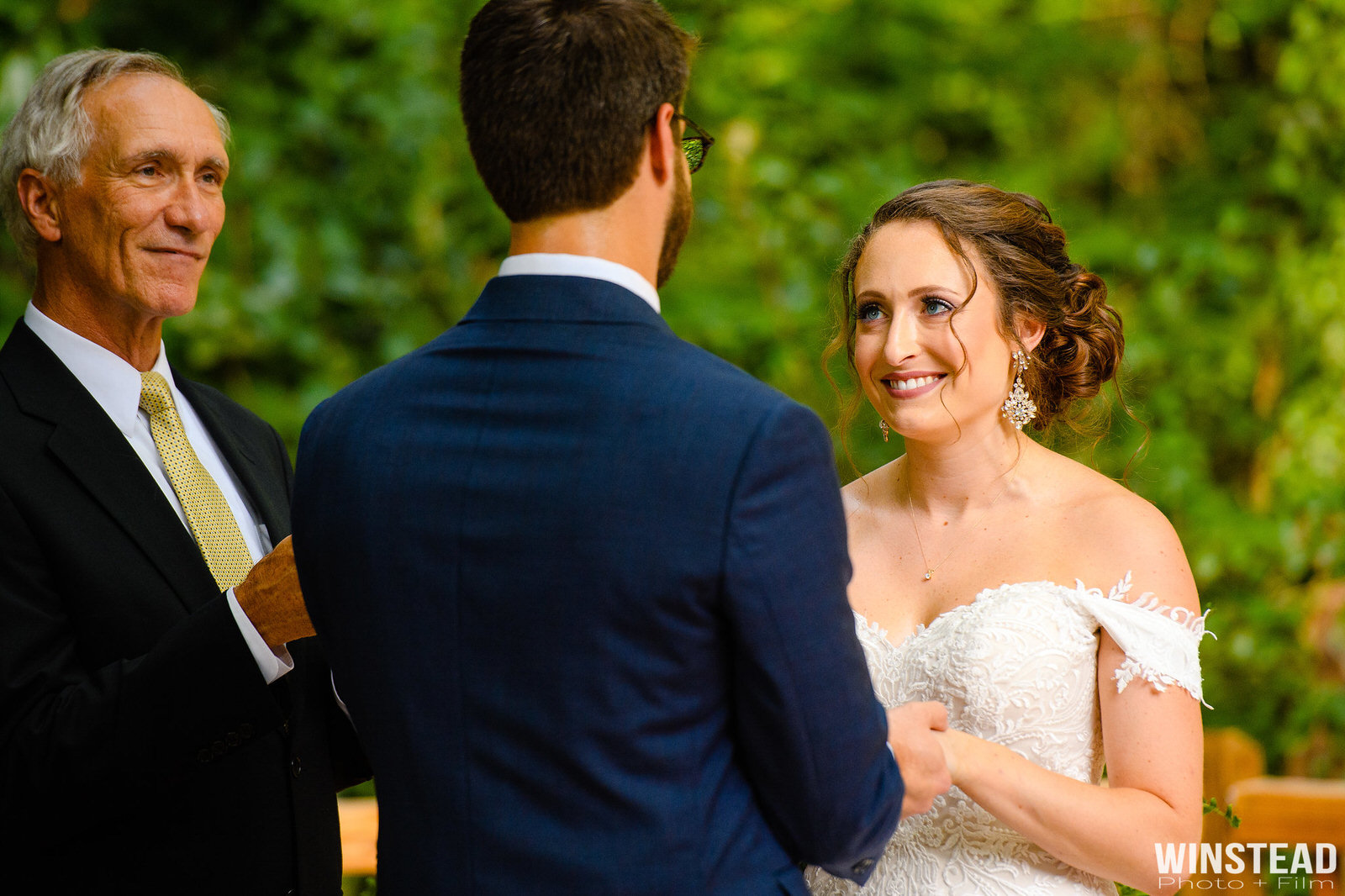25the-glenwood-ceremony-wedding-photographer.jpg