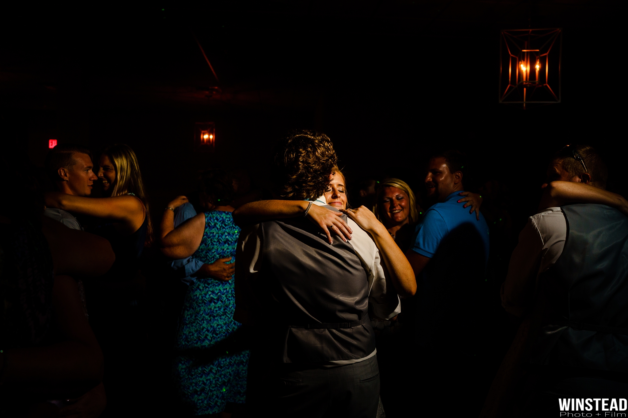 Emerald-Isle-Wedding-Photographers-052.jpg